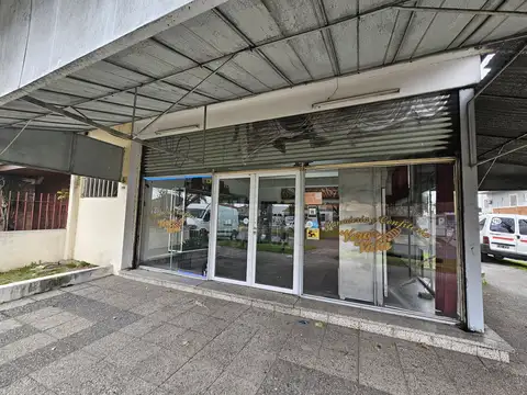 Local y fondo de comercio panadería y confitería en alquiler