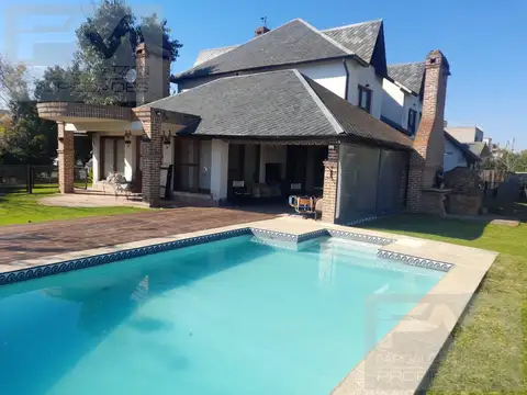 CASA EN VENTA EN COUNTRY BANCO PROVINCIA