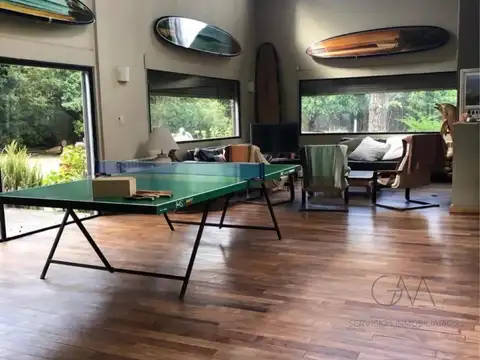 Casa en Alquiler de 5 dormitorios