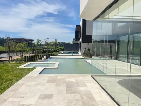 Alquiler casa al Rio en El Yacht, Nordelta, Tigre