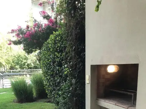 Ayres Loft, Los Crisantemos Al 400