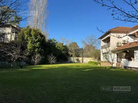 Terreno en Venta en Lomas de San Isidro, USD 1.180.000