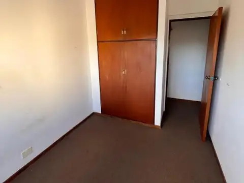 ALQUILER - DEPARTAMENTO DE 3 AMB CON BALCÓN