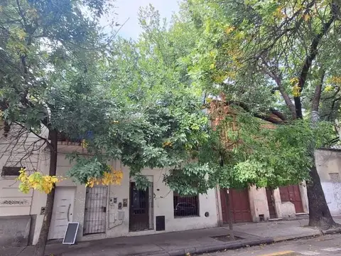 Venta - casa compuesta de 3 PH - LA BOCA