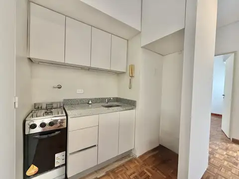 Oficina 2 ambientes con 1 baño