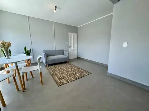 Depto Tipo Casa 3 ambientes con 1 baño