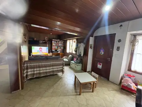 Casa en Venta en Castelar Sur, USD 120.000