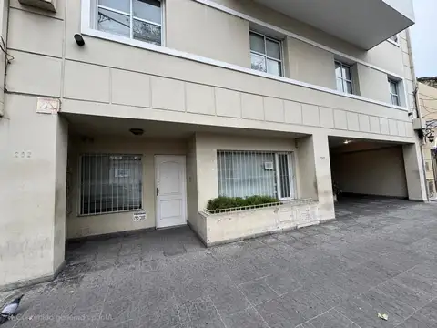 Oficina en Alquiler en Zona Centro, USD 1.200