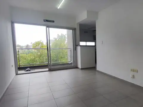 ALQUILER 2 amb. con 2 balcones, Quilmes
