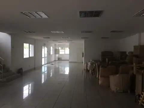 'Excelente planta Logística AAA en el Triángulo, desarrollada sobre un lote de 7.068 m - SUSPENDIDO