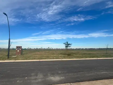 Excelente lote interno con vista al agua en amarras OPORTUNIDAD U$S 93.000