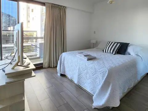 Departamento en alquiler temporario Vicente López- Monoambiente amoblado con cochera cubierta.