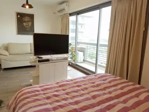 Aristóbulo del Valle al 700