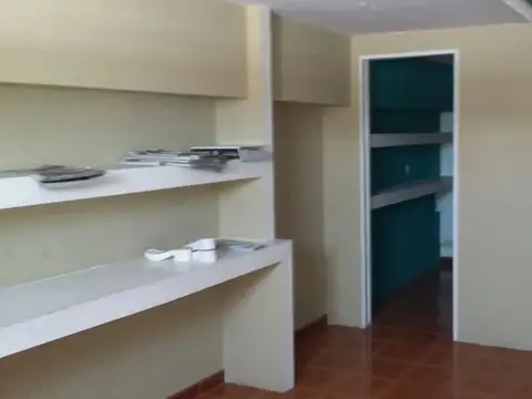 Galpon en Alquiler 25  mts Fondo