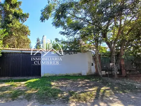 Casa en Venta con 3 cocheras