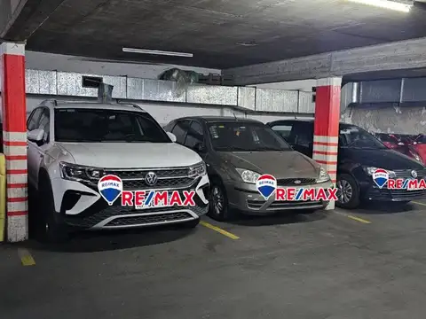 VENTA COCHERA FIJA CUBIERTA BARRIO DE BALVANERA