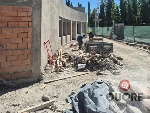 Locales comerciales en La Reserva, Barrio botánico