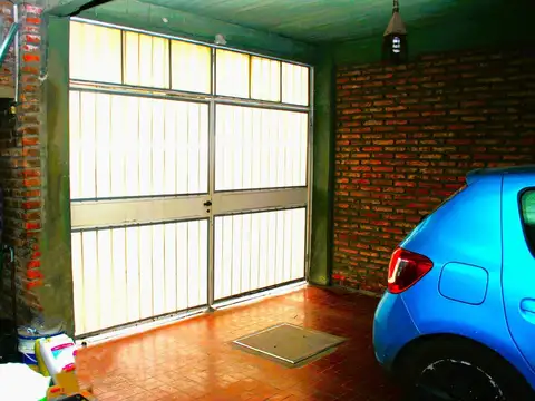 Casa en Venta en Castelar, USD 149.000