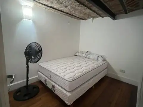 EEUU al 400 , Piso 0