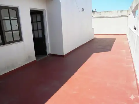 Camacuá 200, Piso 5