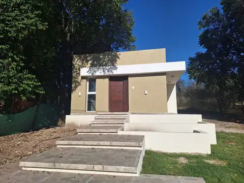 VENTA CASA VILLA CATALINA 2 DORM A ESTRENAR