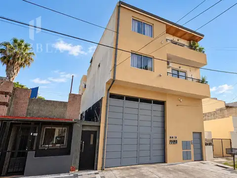 Galpon en Alquiler en Lanús Oeste, $ 1.800.000