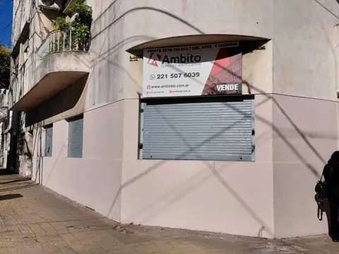 Avenida 44 400, Piso PB