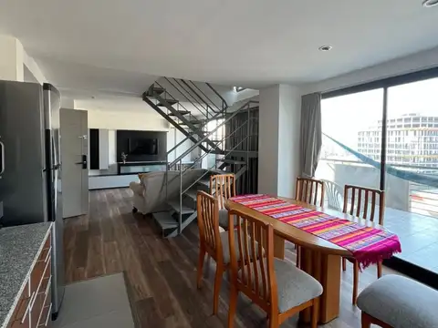 Alquilo Temporario en Villa Crespo. Dúplex de 3 Ambientes. Balcón Aterrazado. 4 PAX