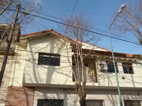 PH 3 amb muy amplio de 90m2 en 2 plantas, SIN EXPENSAS 