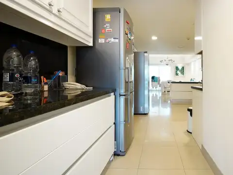 Departamento 6 ambientes con 4 baños