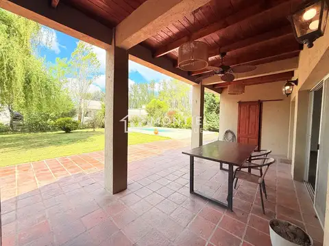 Casa en Alquiler Anual, 4 habitaciones, en el Barrio Privado La Alameda, Canning, Ezeiza