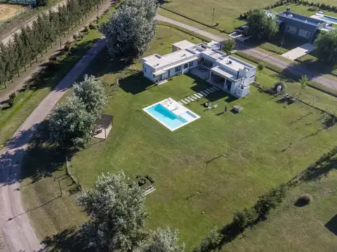 Casa en Venta en Fincas de San Vicente, USD 430.000