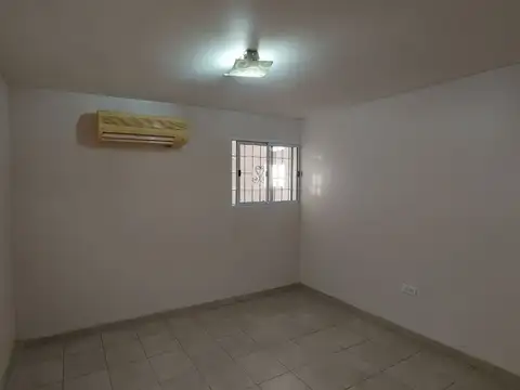 Casa en Alquiler en Godoy Cruz, $ 700.000
