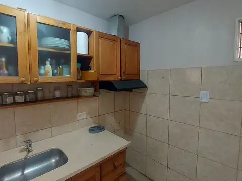 Casa en Alquiler con 2 cocheras