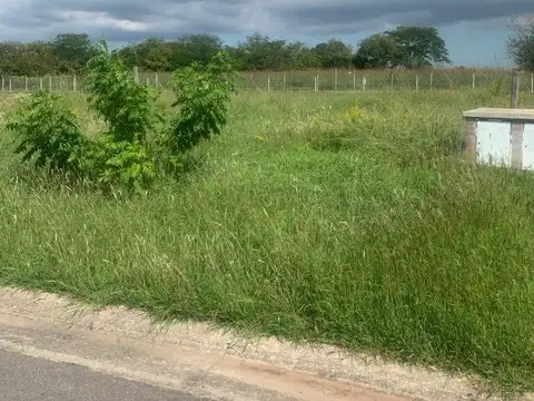 VENTA DE LOTE EN EL BARRIO SAN SEBASTIAN , AREA 13 PILAR