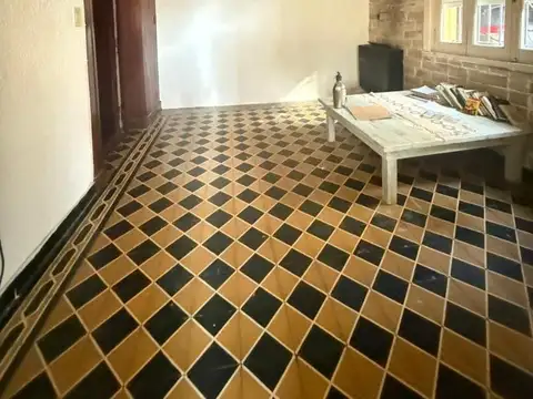 Hipolito Yrigoyen 900