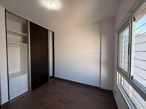 Casa 2 ambientes con 1 baño