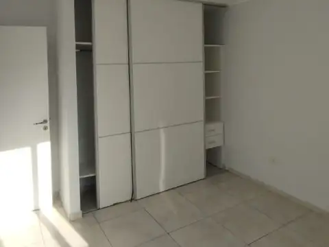 Tucumán 2100, Piso 2