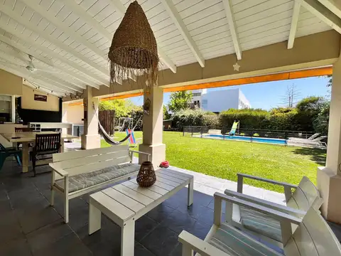 Casa en Venta en Funes, USD 600.000