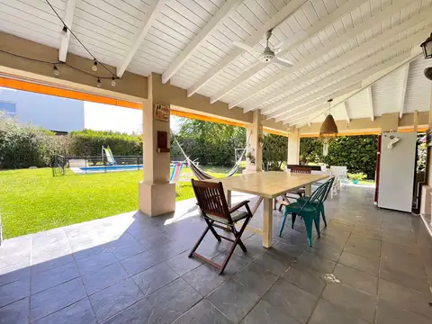 Casa en Venta en Funes, USD 600.000
