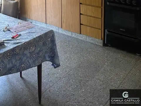 Depto Tipo Casa en Alquiler de 4 dormitorios