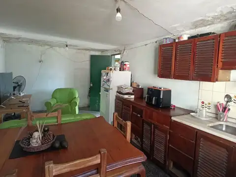 Casa en Venta con 3 cocheras
