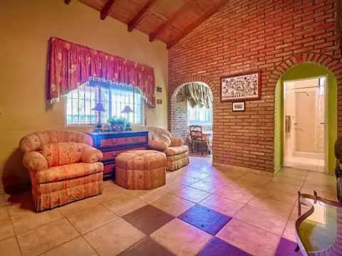 Casa en Venta con 1 cochera