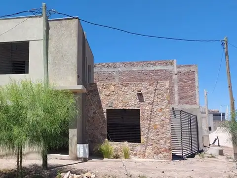 DUPLEX, B° PRIVADO LOS ÁLAMOS, GUAYMALLÉN