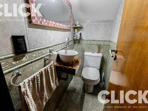 Depto Tipo Casa en Venta con 1 cocheras