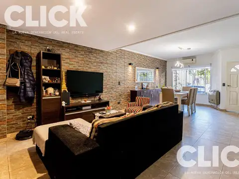 Depto Tipo Casa en Venta de 5 ambientes