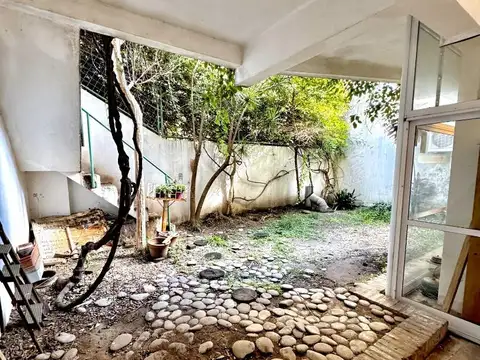 Casa 5 ambientes con 4 baños