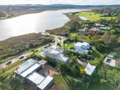 Casa en Venta en Laguna del Diario, USD 1.150.000