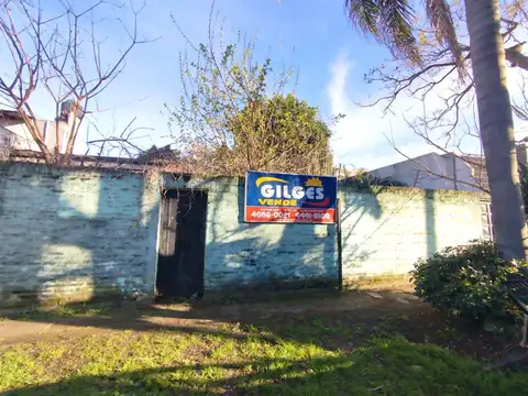 VENTA DE 2 LOTES JUNTOS O SEPARADOS MUY BUENA UBICACIÓN