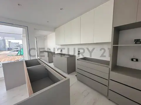 casa a estrenar 4 ambientes